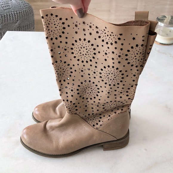 Rud by Rudsak tall / mid calf western leather boots, star cut outs, tan / taupe - Picture 3 of 14